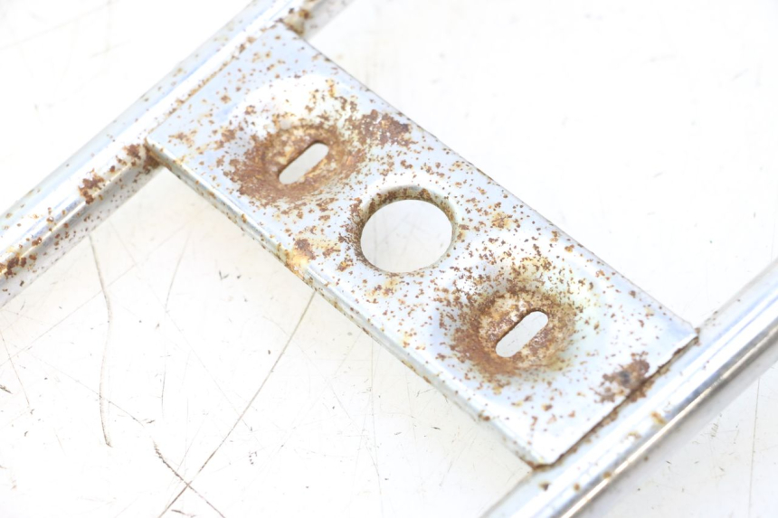 photo de SUPORTE DE BAGAGEM PEUGEOT 103 SPX CLIP 50 (1989 - 1992) - Pontos de fixação