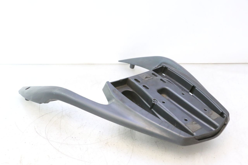 photo de SUPORTE DE BAGAGEM APRILIA ATLANTIC S 125 (2010 - 2013) - Peça verificada