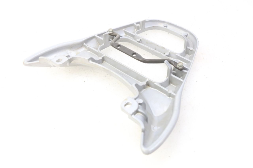photo de SUPORTE DE BAGAGEM HONDA BALI EX 100 (1996 - 2000) - Detalhe da peça