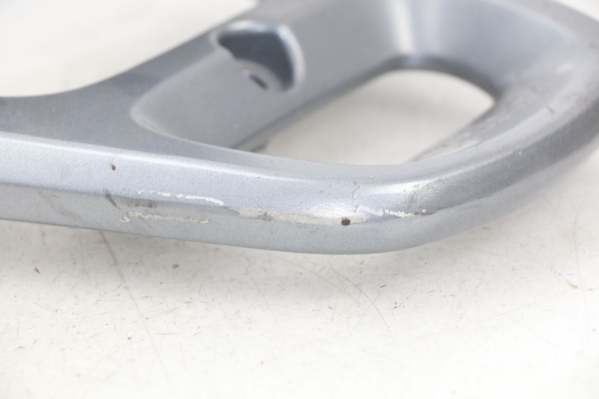 photo de SUPORTE DE BAGAGEM KYMCO DINK 4T 50 (2007 - 2018) - Zoom do estado de desgaste