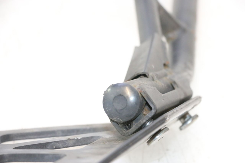 photo de SUPORTE DE BAGAGEM KAWASAKI ER-6 ER6 F ABS 650 (2012 - 2016) - Zoom do estado de desgaste