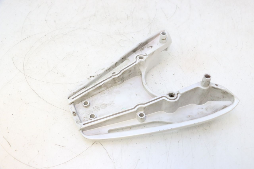 photo de SUPORTE DE BAGAGEM KEEWAY F-ACT NAKED 50 (2009 - 2014) - Detalhe da peça