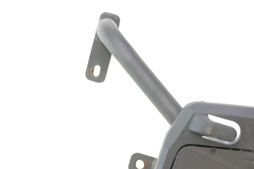 photo de SUPORTE DE BAGAGEM PIAGGIO FLY 2T 50 (2004 - 2017) - Zoom do estado de desgaste