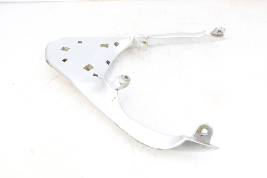 photo de SUPORTE DE BAGAGEM PIAGGIO FLY 4T 50 (2013 - 2017) - Outro ângulo de visão