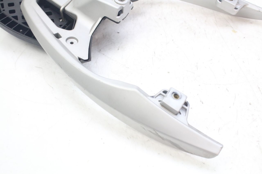 photo de SUPORTE DE BAGAGEM PEUGEOT GEOPOLIS RS 125 (2007 - 2009) - Ampliação técnica