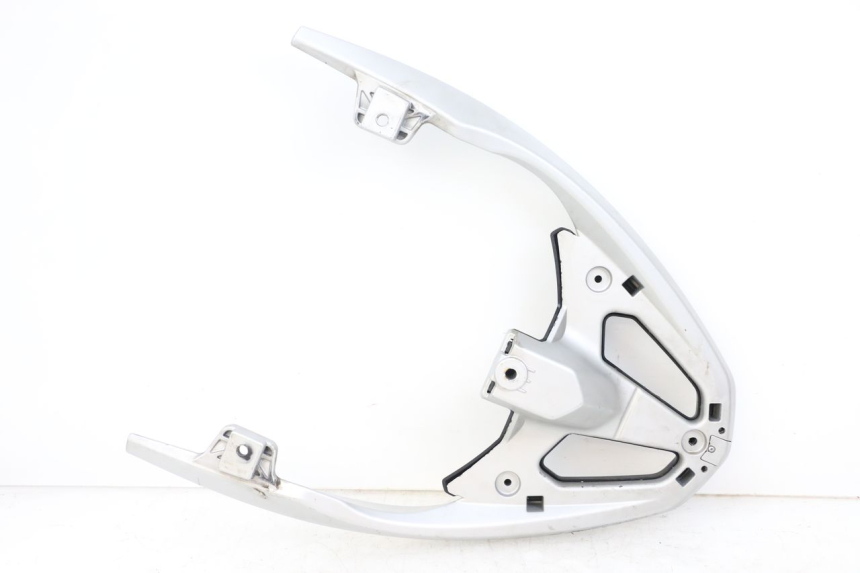 photo de SUPORTE DE BAGAGEM PEUGEOT GEOPOLIS RS 125 (2007 - 2009) - Detalhe da peça