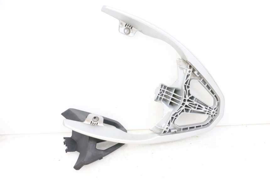 photo de SUPORTE DE BAGAGEM PEUGEOT GEOPOLIS RS 125 (2007 - 2009) - Pontos de fixação