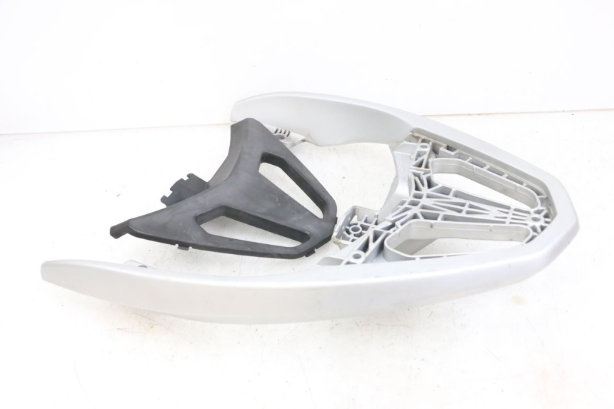 photo de SUPORTE DE BAGAGEM PEUGEOT GEOPOLIS RS 125 (2007 - 2009) - Estado da superfície
