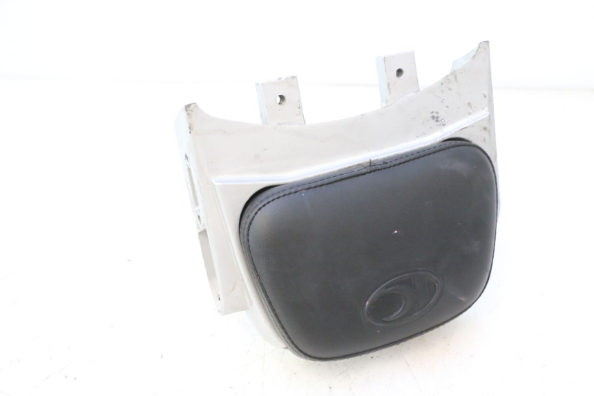 photo de SUPORTE DE BAGAGEM KYMCO GRAND DINK 125 (2008 - 2014) - Zoom do estado de desgaste