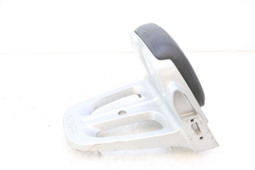 photo de SUPORTE DE BAGAGEM KYMCO GRAND DINK 125 (2008 - 2014) - Pontos de fixação