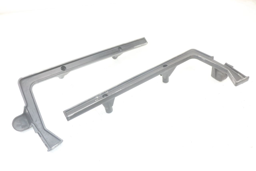 photo de SUPORTE DE BAGAGEM KAWASAKI GTR 1000 (1994 - 2004) - Detalhe da peça