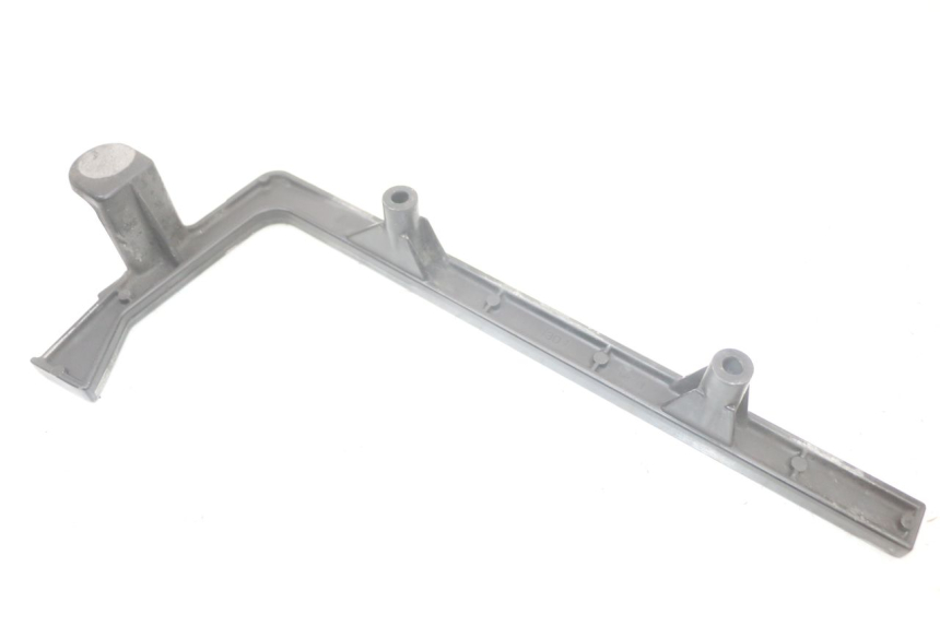 photo de SUPORTE DE BAGAGEM KAWASAKI GTR 1000 (1994 - 2004) - Marcações e referências
