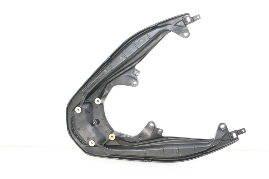photo de SUPORTE DE BAGAGEM HONDA PCX (JF57/JF64) 125 (2014 - 2018) - Outro ângulo de visão