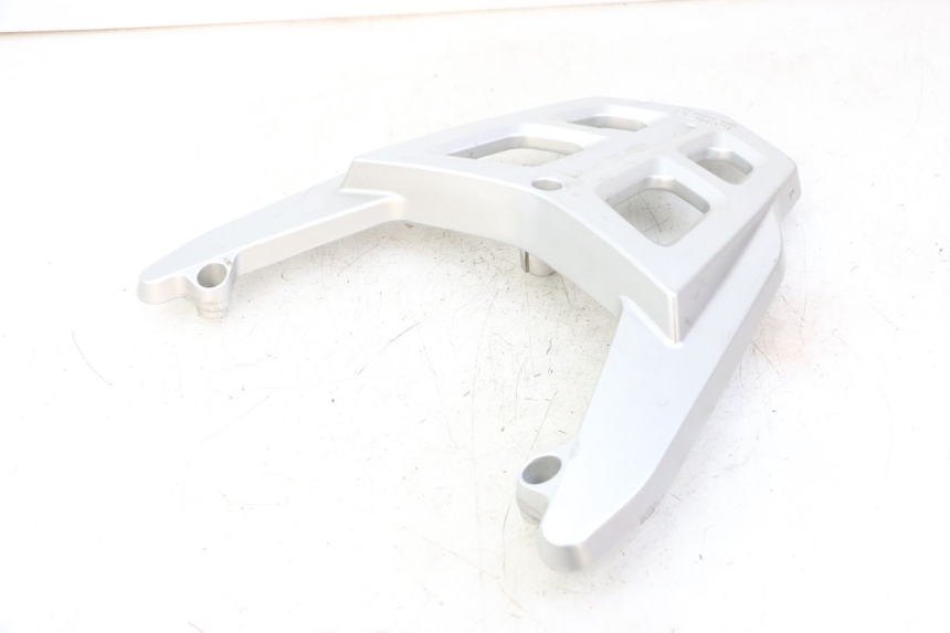 photo de SUPORTE DE BAGAGEM KYMCO PEOPLE S 125 (2000 - 2008) - Outro ângulo de visão