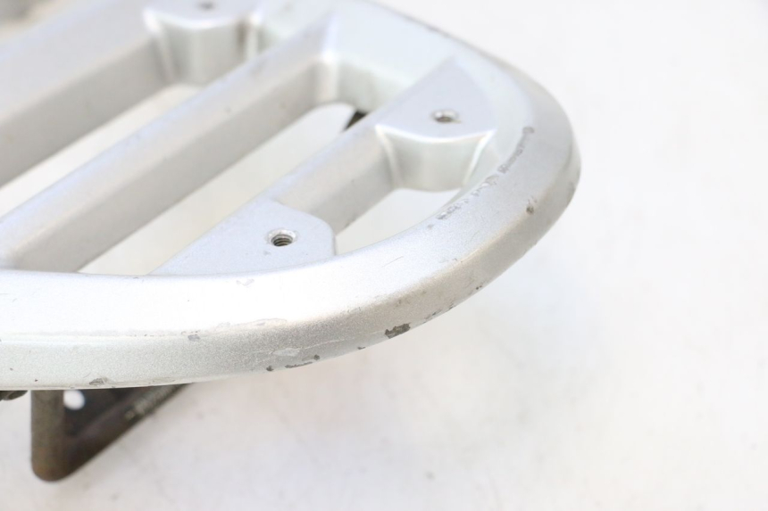 photo de SUPORTE DE BAGAGEM KYMCO LIKE 125 (2009 - 2016) - Detalhes característicos