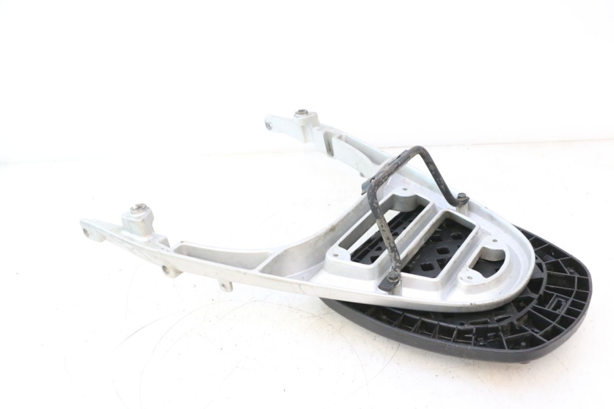 photo de SUPORTE DE BAGAGEM KYMCO LIKE 125 (2009 - 2016) - Outro ângulo de visão