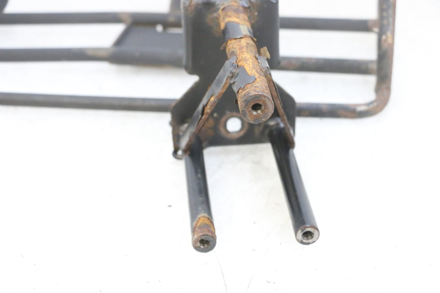 photo de SUPORTE DE BAGAGEM PEUGEOT LUDIX 50 (2008 - 2017) - Zoom do estado de desgaste