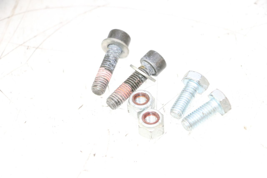 photo de SUPORTE DE BAGAGEM PEUGEOT LUDIX 50 (2008 - 2017) - Estado da superfície