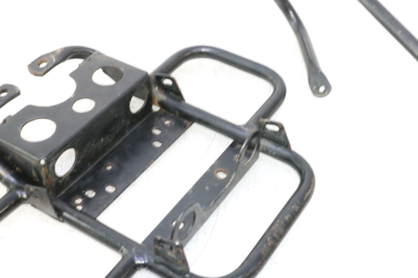 photo de SUPORTE DE BAGAGEM PEUGEOT LUDIX 50 (2005 - 2007) - Outro ângulo de visão