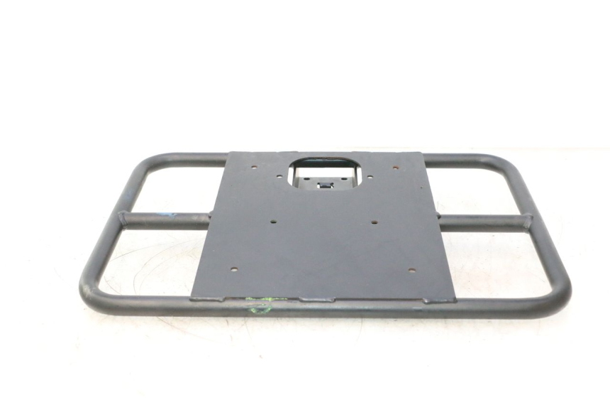 photo de SUPORTE DE BAGAGEM PEUGEOT LUDIX PRO 2T 50 (2010 - 2017) - Detalhes característicos