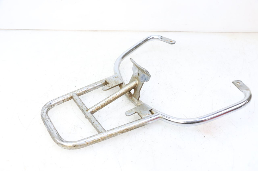 photo de SUPORTE DE BAGAGEM PIAGGIO LXV 4T 50 (2009 - 2013) - Outro ângulo de visão
