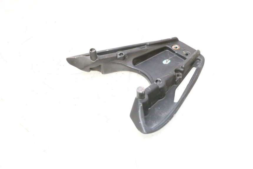 photo de PORTE PAQUET KEEWAY MATRIX RX9 125 (2006 - 2007) - Detalhe da peça