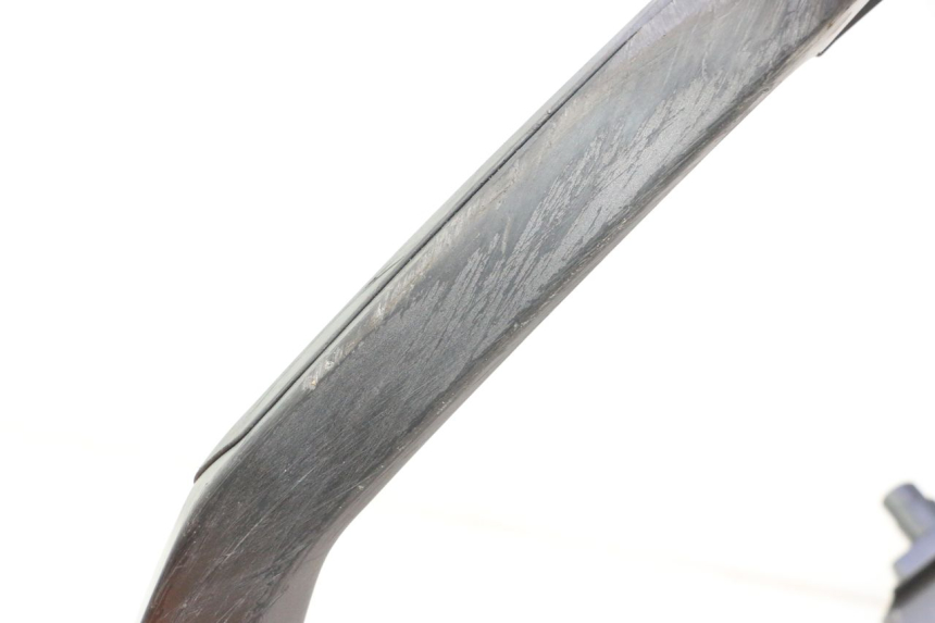 photo de SUPORTE DE BAGAGEM PIAGGIO MP3 HPE 530 (2022 - 2026) - Zoom do estado de desgaste