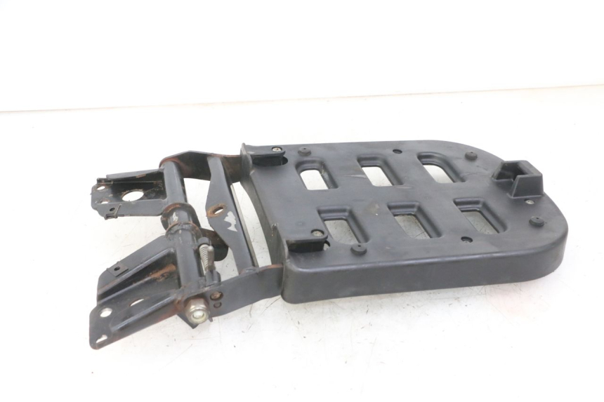photo de SUPORTE DE BAGAGEM PIAGGIO MP3 LT 300 (2010 - 2016) - Pontos de fixação