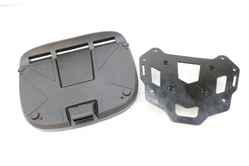 photo de SUPORTE DE BAGAGEM PIAGGIO MP3 500 (2014 - 2017) - Vista do produto