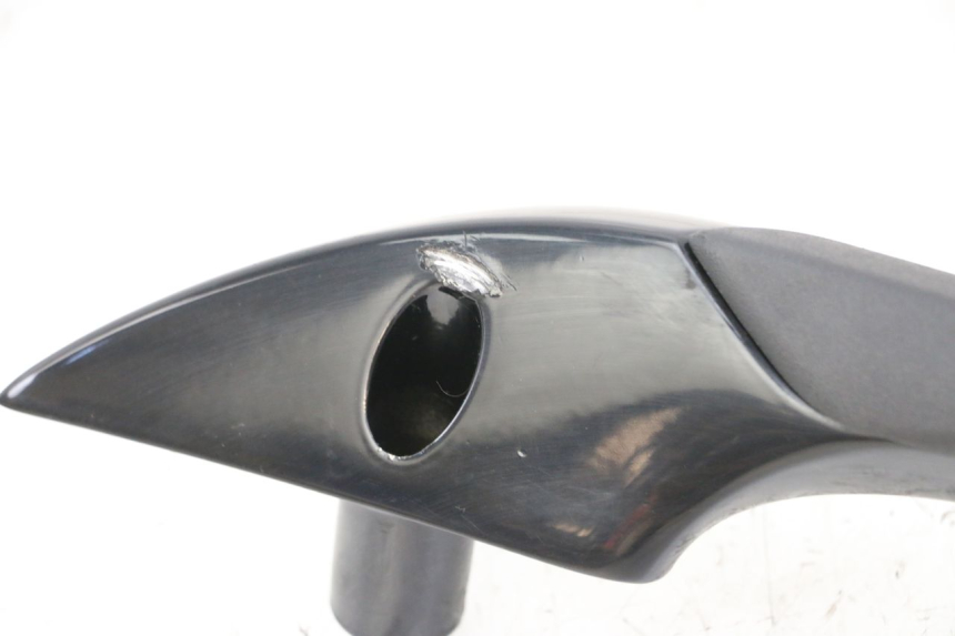 photo de SUPORTE DE BAGAGEM PIAGGIO MP3 500 (2014 - 2017) - Detalhes característicos