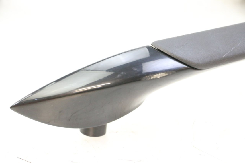 photo de SUPORTE DE BAGAGEM PIAGGIO MP3 500 (2014 - 2017) - Detalhe da peça