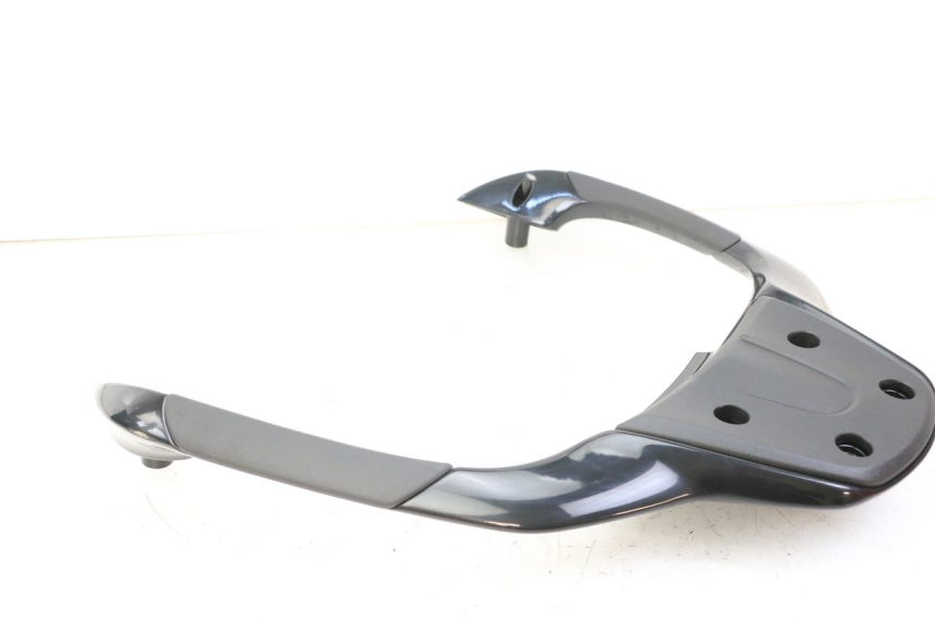 photo de SUPORTE DE BAGAGEM PIAGGIO MP3 500 (2014 - 2017) - Zoom do estado de desgaste