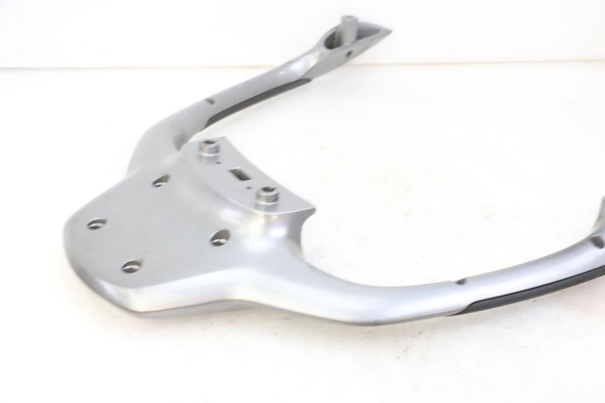 photo de SUPORTE DE BAGAGEM PIAGGIO MP3 500 (2014 - 2017) - Outro ângulo de visão