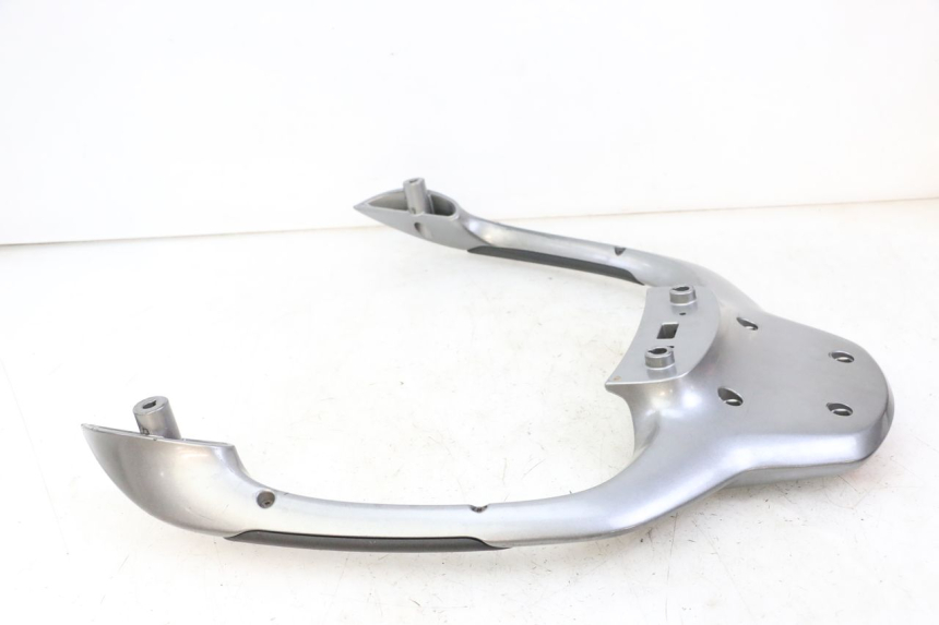 photo de SUPORTE DE BAGAGEM PIAGGIO MP3 500 (2014 - 2017) - Pontos de fixação