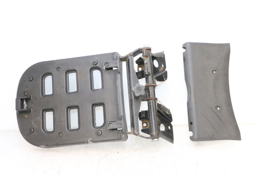 photo de SUPORTE DE BAGAGEM PIAGGIO MP3 125 (2006 - 2014) - Vista principal