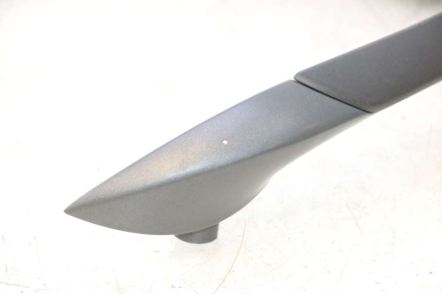 photo de SUPORTE DE BAGAGEM PIAGGIO MP3 500 (2016 - 2018) - Estado da superfície