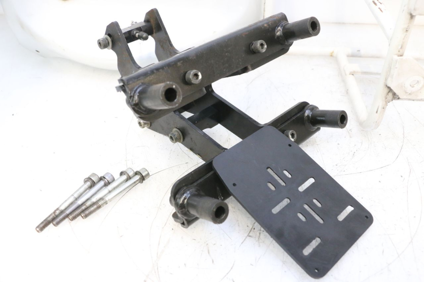 photo de SUPORTE DE BAGAGEM YAMAHA NEOS NEO'S 4T 50 (2008 - 2016) - Detalhe da peça