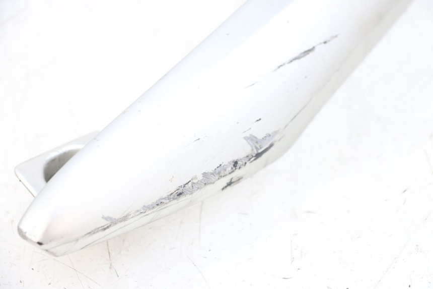 photo de SUPORTE DE BAGAGEM HONDA NHX LEAD 110 (2008 - 2010) - Zoom do estado de desgaste