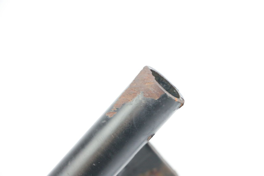 photo de SUPORTE DE BAGAGEM SYM ORBIT III 3 4T 50 (2018 - 2021) - Zoom do estado de desgaste