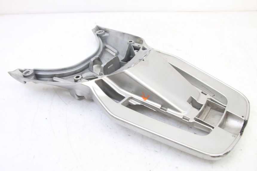 photo de SUPORTE DE BAGAGEM PIAGGIO VESPA GRANTURISMO 125 (2003 - 2007) - Detalhes característicos