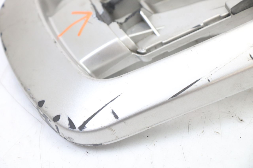 photo de SUPORTE DE BAGAGEM PIAGGIO VESPA GRANTURISMO 125 (2003 - 2007) - Estado da superfície