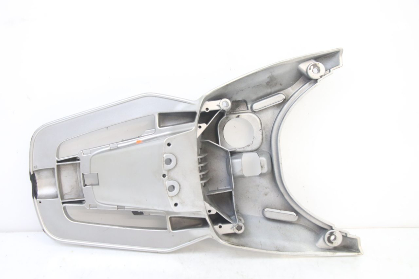 photo de SUPORTE DE BAGAGEM PIAGGIO VESPA GRANTURISMO 125 (2003 - 2007) - Marcações e referências