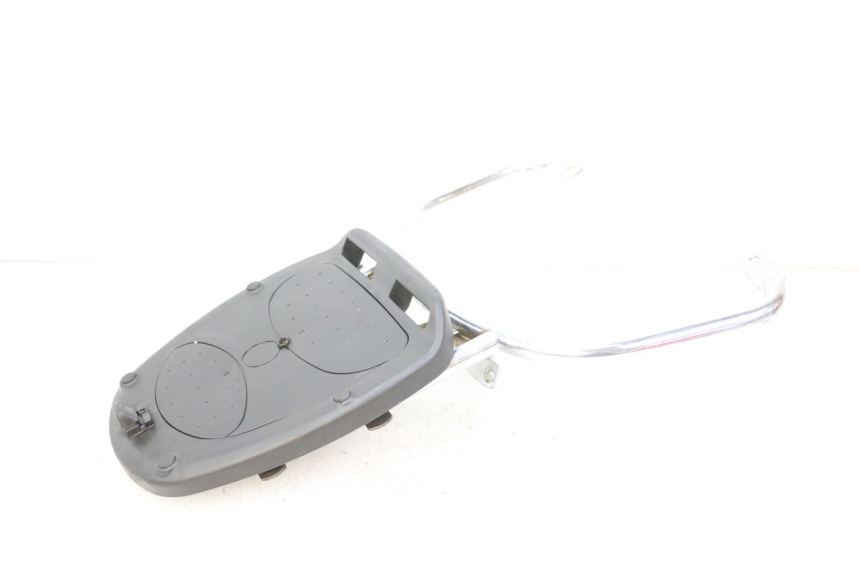 photo de SUPORTE DE BAGAGEM PIAGGIO VESPA LX 2T 50 (2005 - 2013) - Detalhes característicos