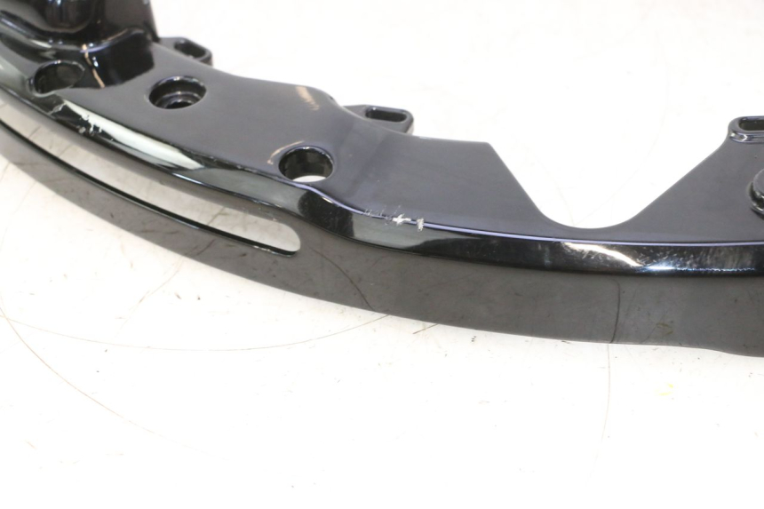 photo de SUPORTE DE BAGAGEM HARLEY DAVIDSON ROAD GLIDE FLTRXSE 1920 (2018 - 2022) - Estado da superfície
