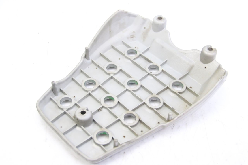 photo de SUPORTE DE BAGAGEM HYOSUNG RT KARION 125 (2003 - 2007) - Ampliação técnica