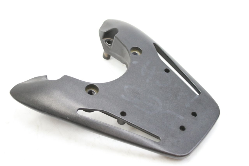 photo de SUPORTE DE BAGAGEM KEEWAY RY6 2T 50 (2011 - 2019) - Detalhe da peça