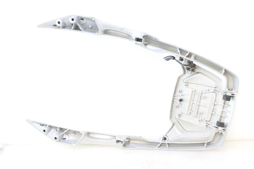 photo de SUPORTE DE BAGAGEM PEUGEOT SATELIS 125 (2013 - 2018) - Vista do produto