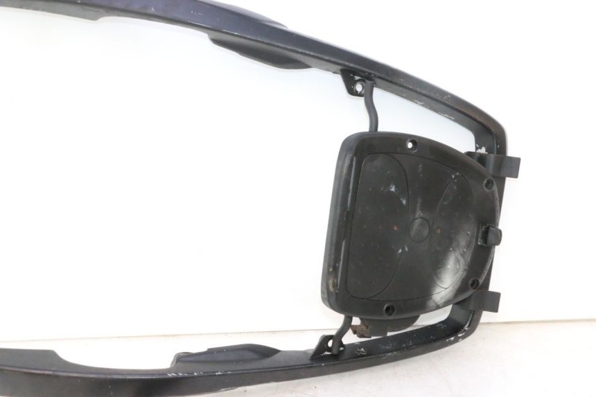 photo de SUPORTE DE BAGAGEM PEUGEOT SATELIS 125 (2006 - 2009) - Zoom do estado de desgaste