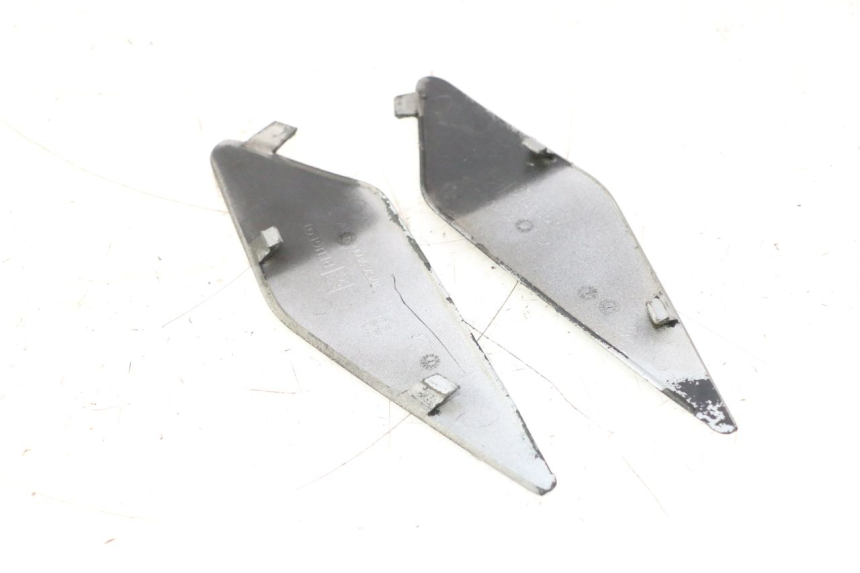 photo de SUPORTE DE BAGAGEM PEUGEOT SATELIS 125 (2006 - 2009) - Pontos de fixação