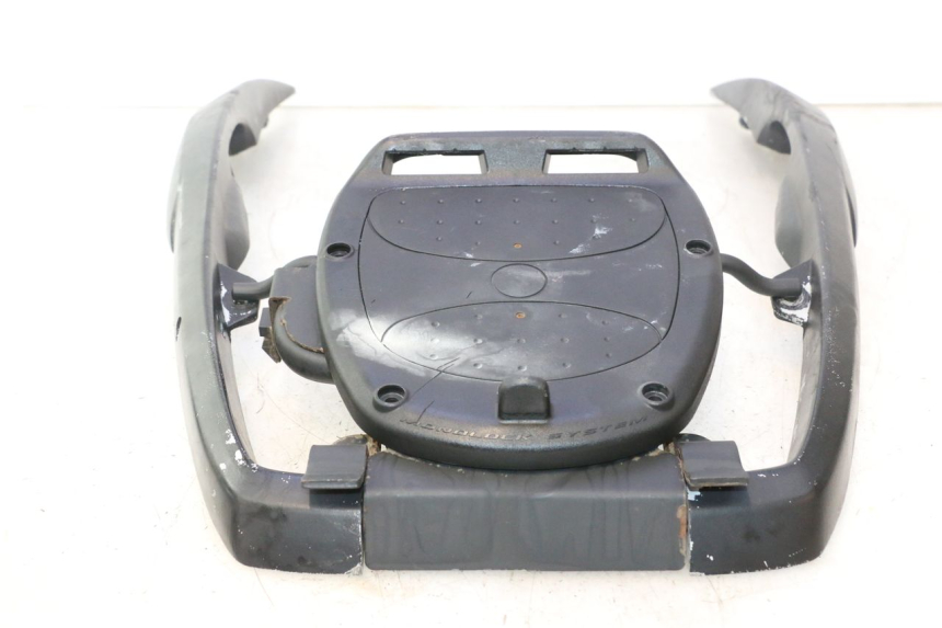 photo de SUPORTE DE BAGAGEM PEUGEOT SATELIS 125 (2006 - 2009) - Marcações e referências